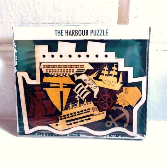 THE HARBOUR WOOD PUZZLE - Picture 1 of 2